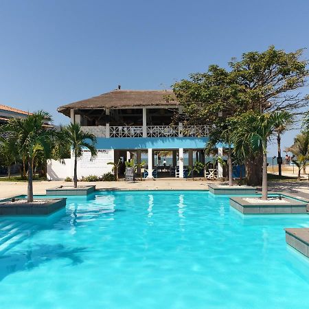 Djembe Beach Resort Kololi Esterno foto