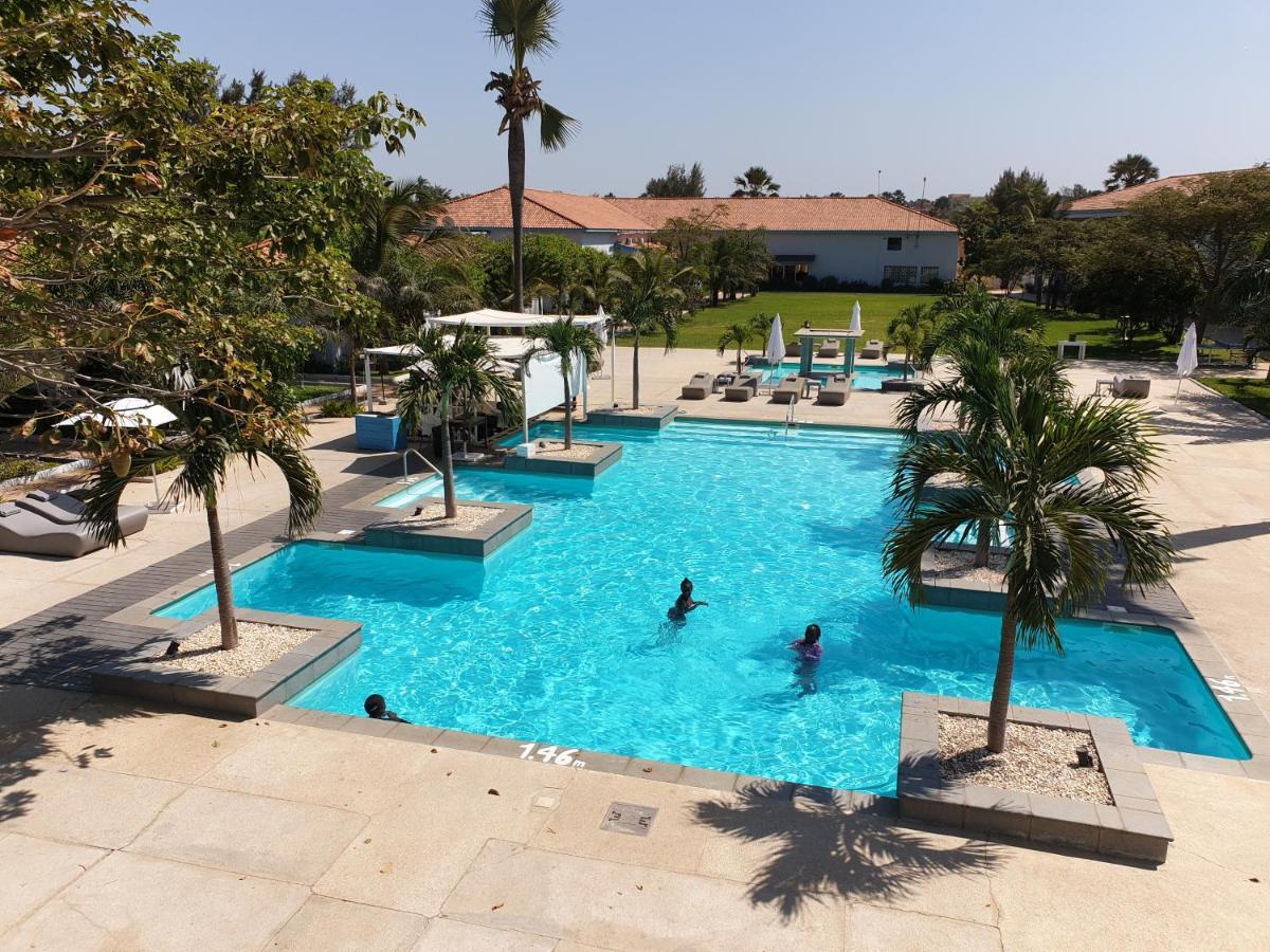 Djembe Beach Resort Kololi Esterno foto