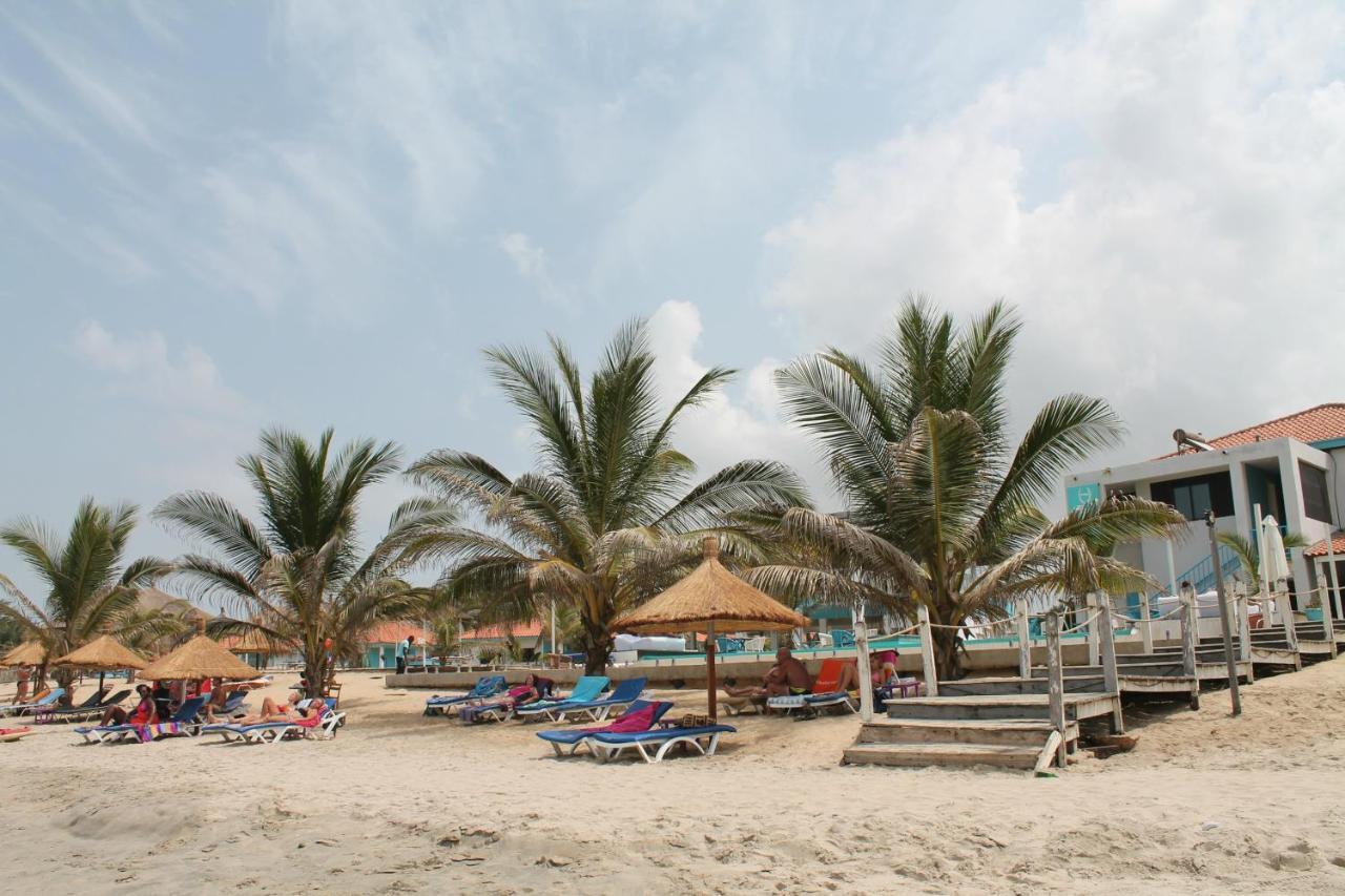 Djembe Beach Resort Kololi Esterno foto
