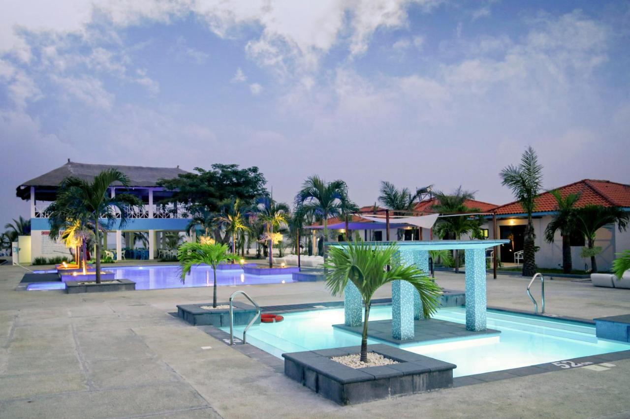 Djembe Beach Resort Kololi Esterno foto